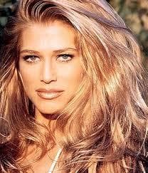 Celebrities Born in 1971 List of Famous Men & Women Born in 1971 (Page 2)