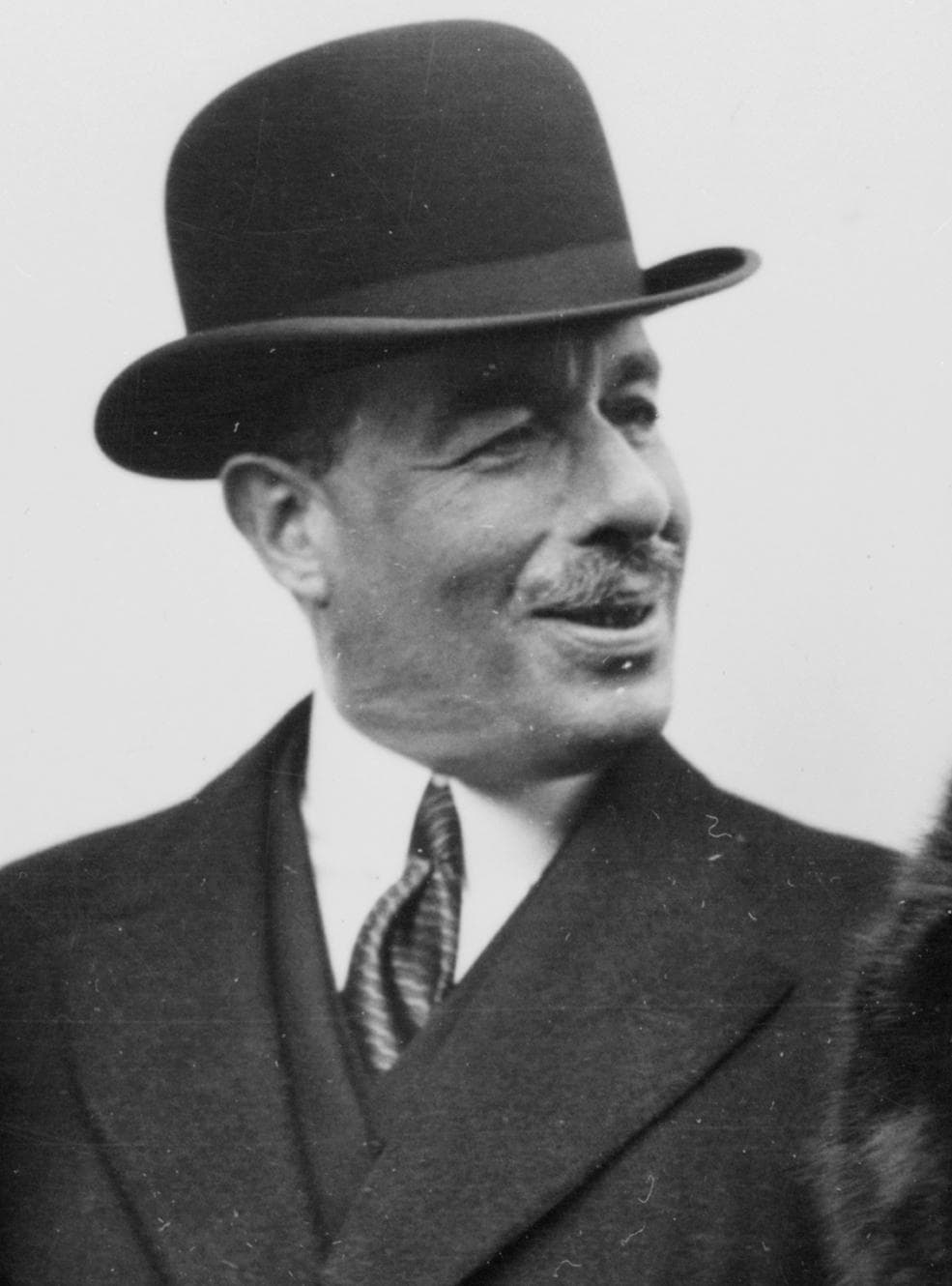 Famous Art Dealers from United Kingdom List of Top British Art Dealers