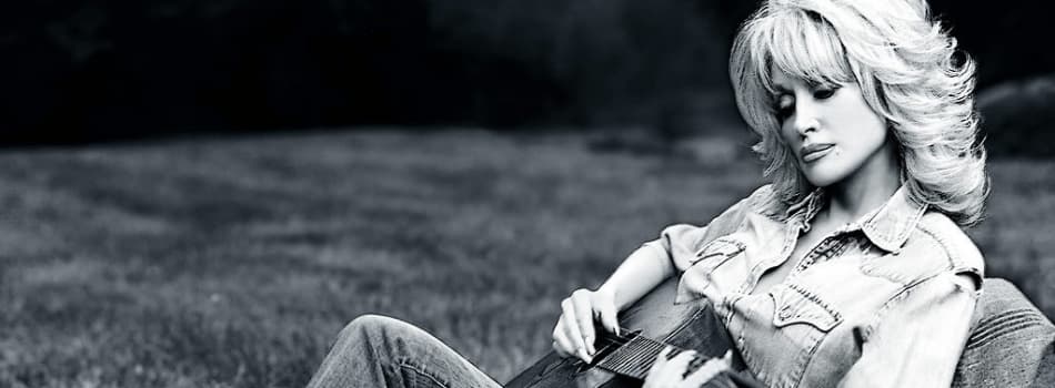 21 Gorgeous Photos of Young Dolly Parton