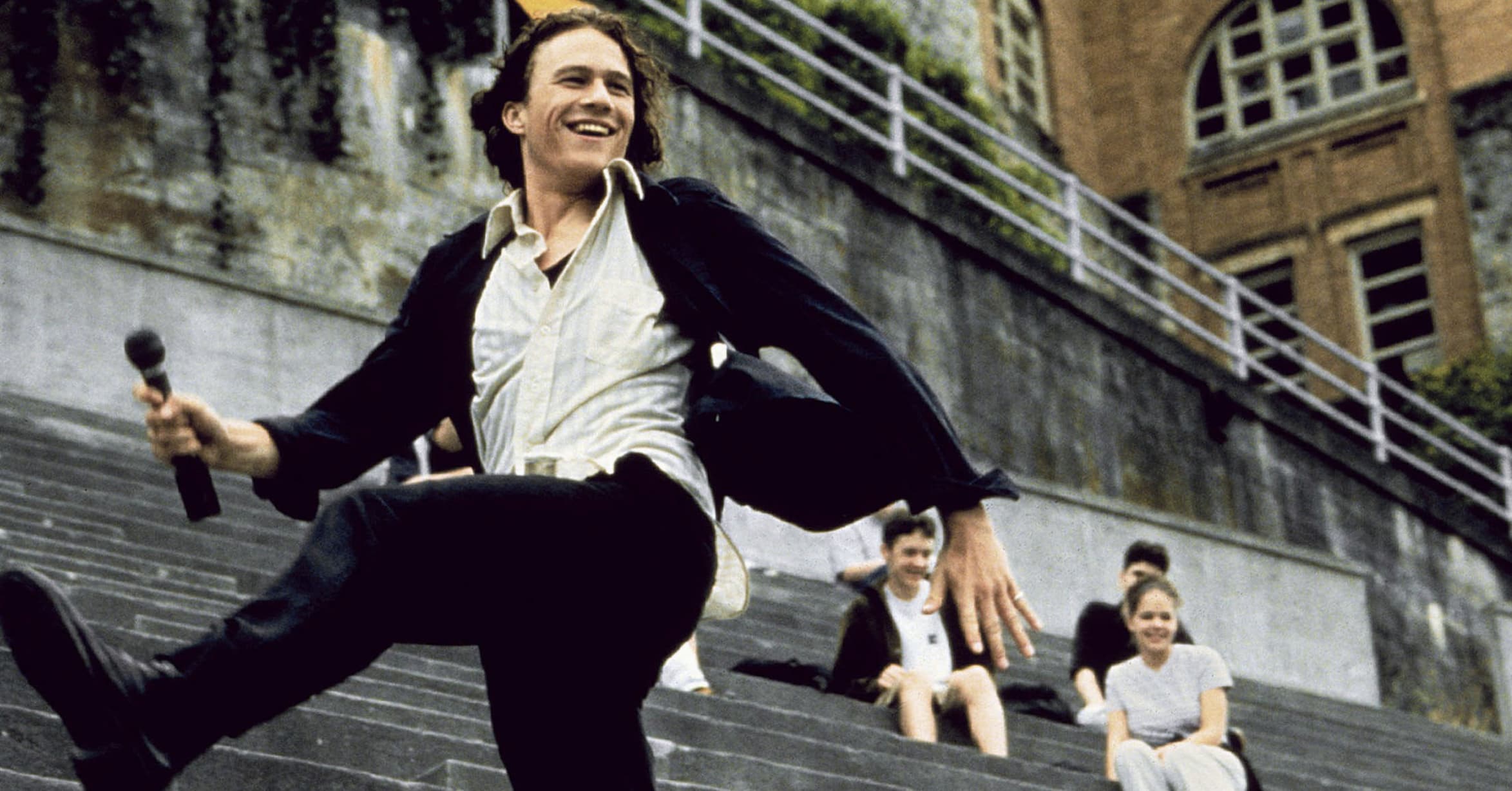 Romantic Gestures In Movies, Ranked By How Totally They Nail It