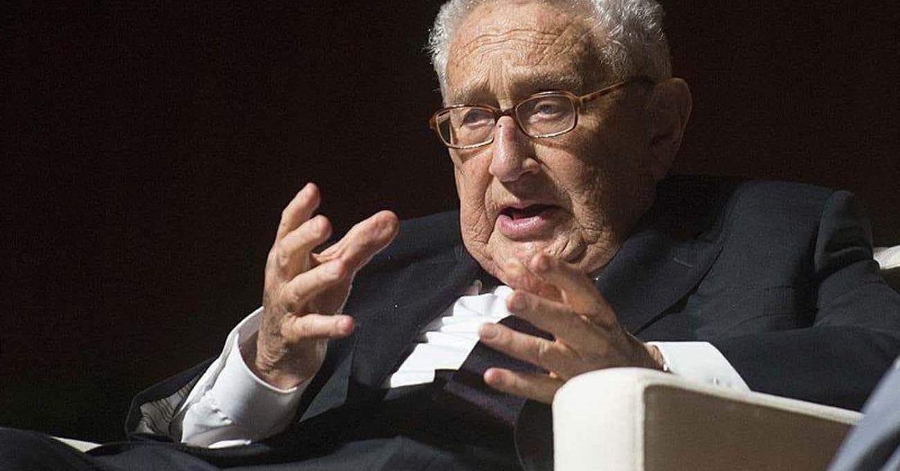 18 Notable People From History With Serious Longevity