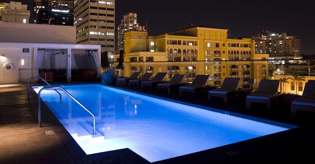 List of the Best Rooftop Pools in Los Angeles