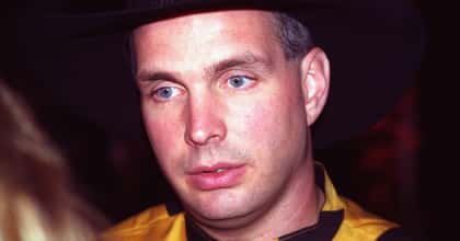 What People Around Garth Brooks Have Said About Him