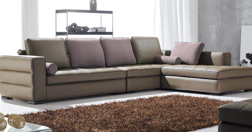 The Best Sofa Brands U1?w=817&h=427&fm=jpg&q=50&fit=crop?fm=pjpg&q=80