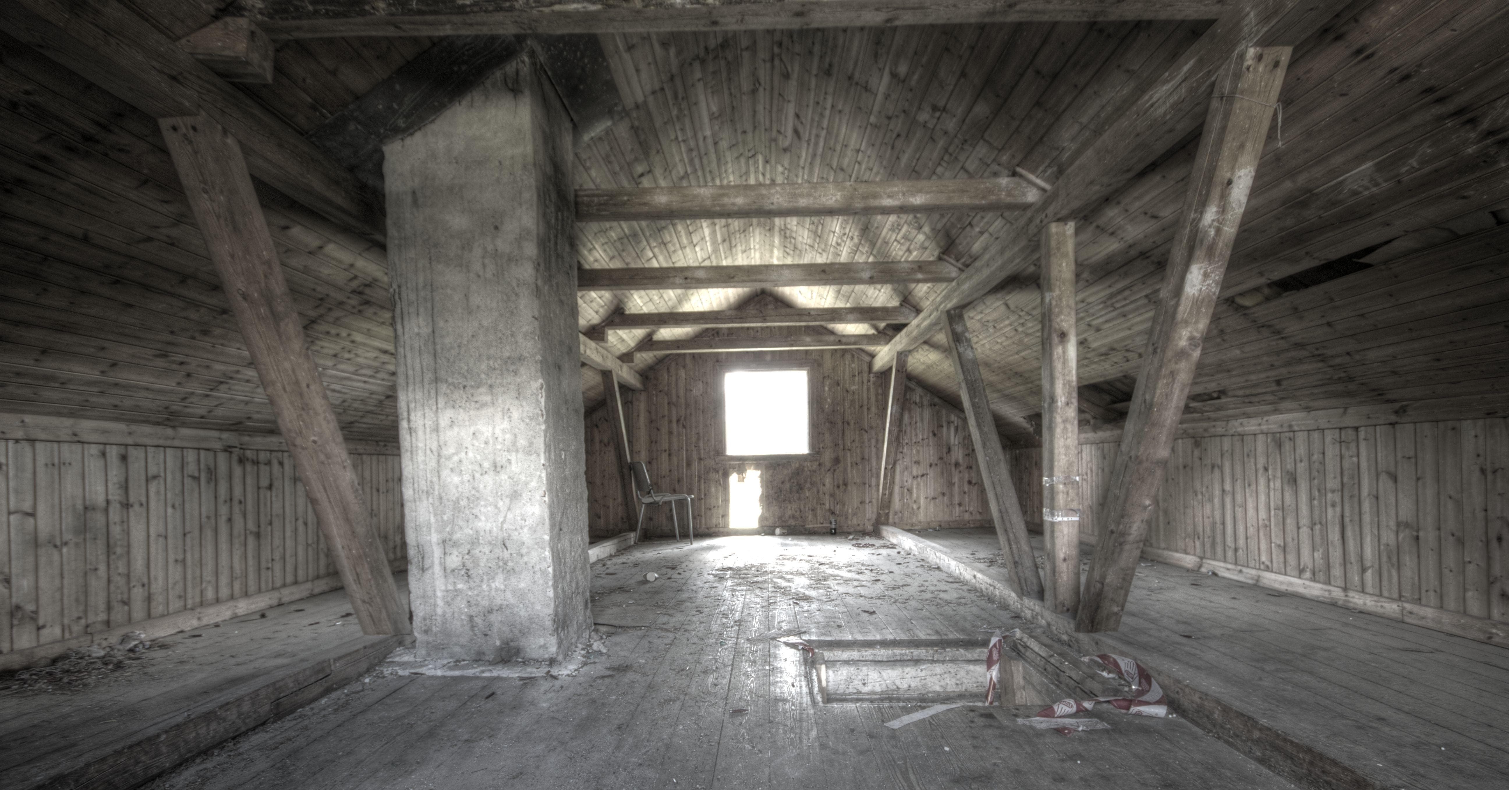 People Share The Weirdest, Creepiest Things They've Found In Their Attics