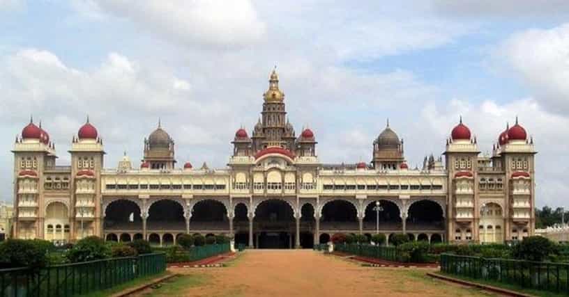 Indo-Saracenic Revival architecture buildings | List of Famous Indo