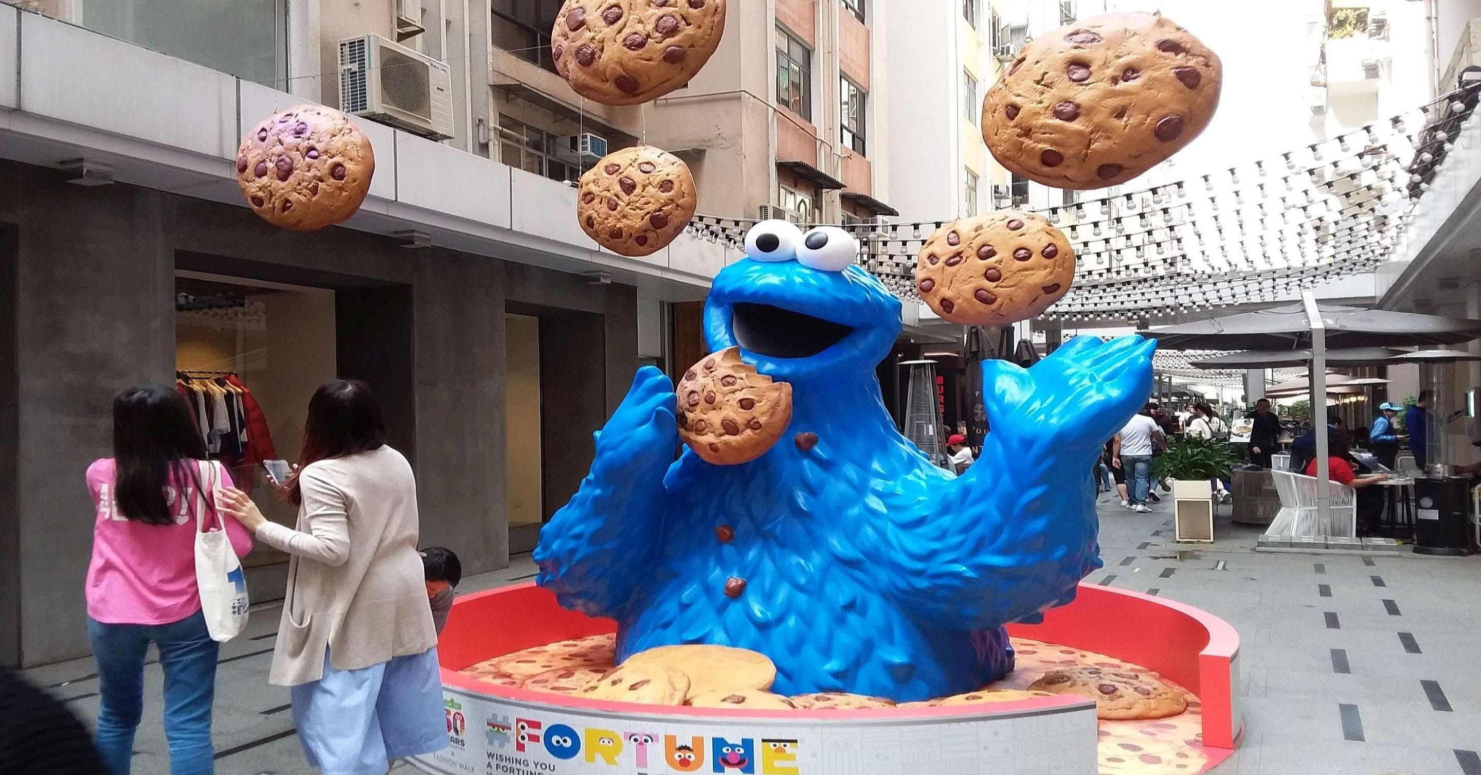 Weird Pop Culture Trivia That Made Us Say 'Whoa'