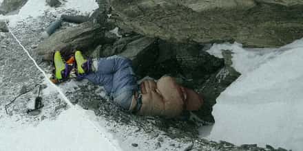 The Tragic Story of "Green Boots," The Frozen Body On Mt. Everest That Hikers Use As A Checkpoint