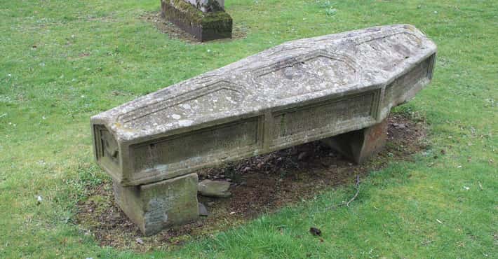 The History of Coffins & Burial