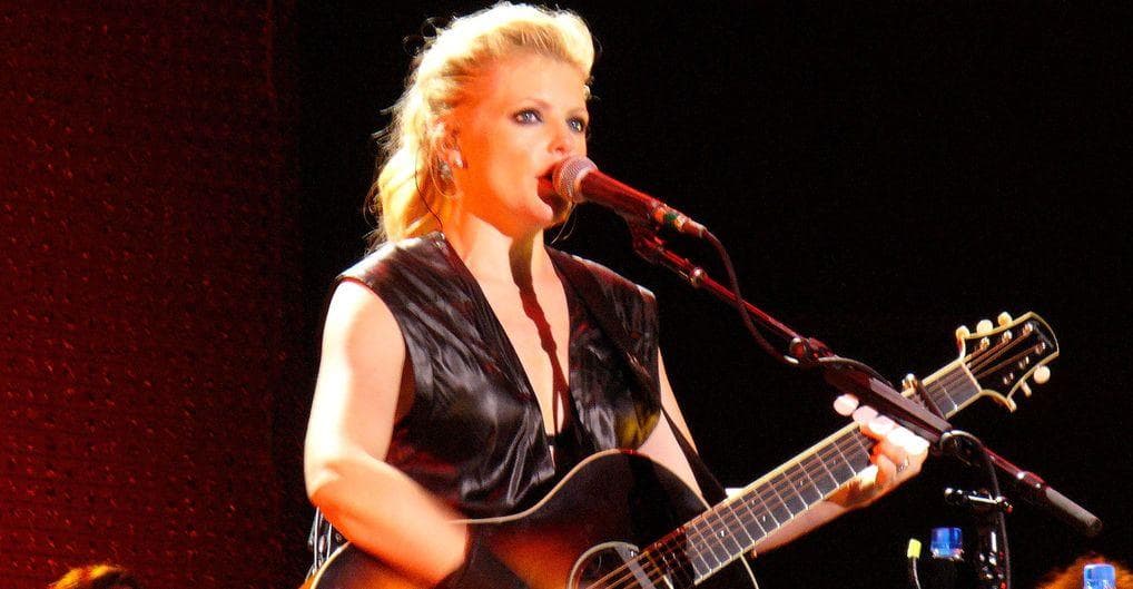 The 12 Most Career-Ruining Musician Performances Of All Time