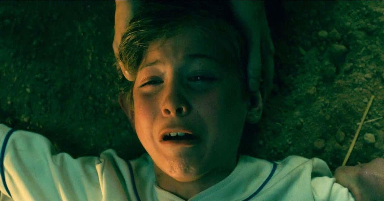 Graveyard Shift Fans Share The Movie Moments That Always Make Them Sick