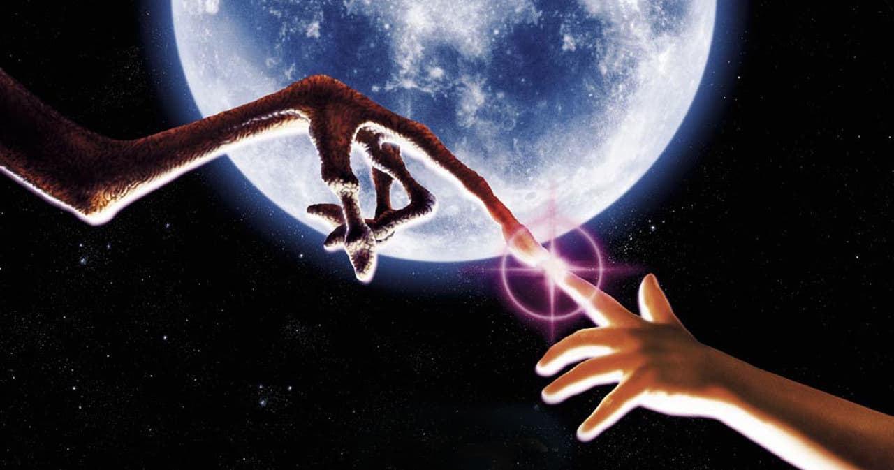 Best Alien Movies | List of Top Films About Aliens