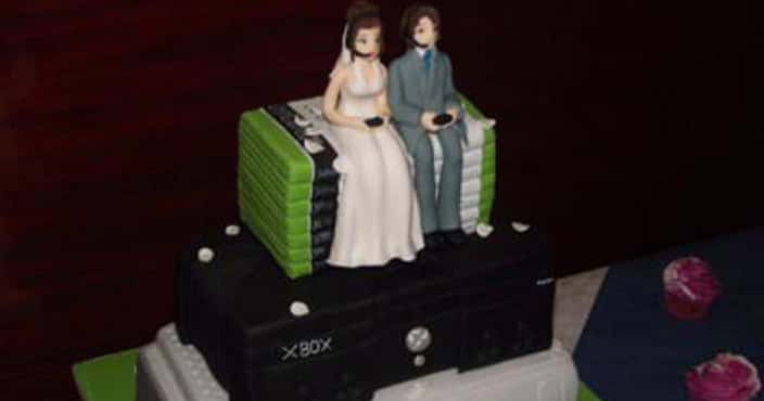 Geeky People on Top of the Cake