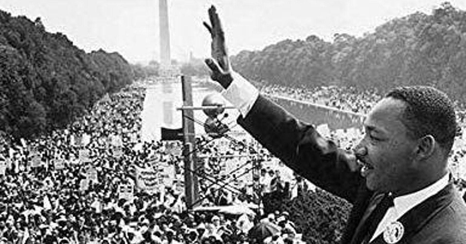 Famous Historical Photos With Really Important Backstories