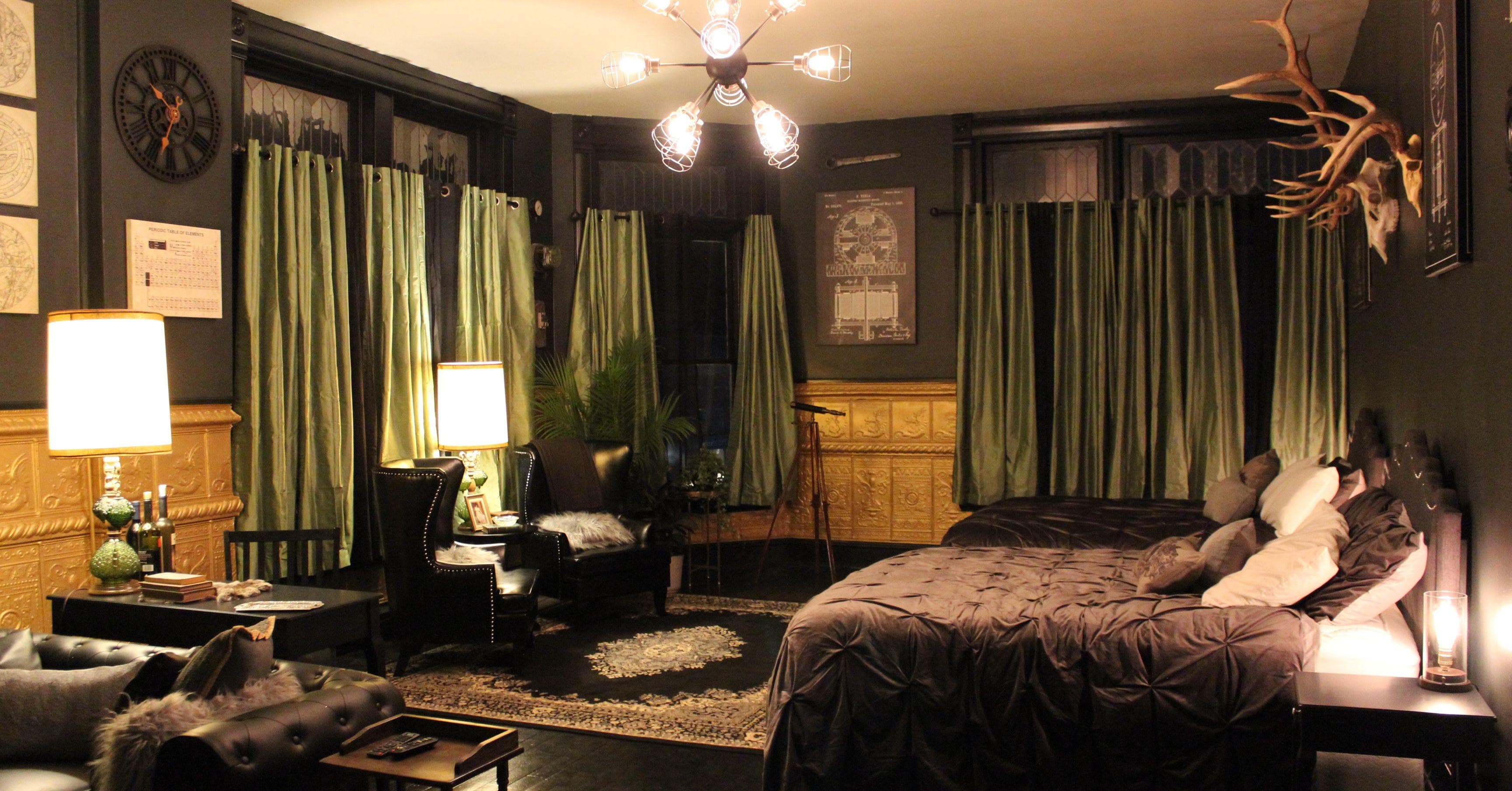 There's A Serial Killer-Themed Hotel In Colorado