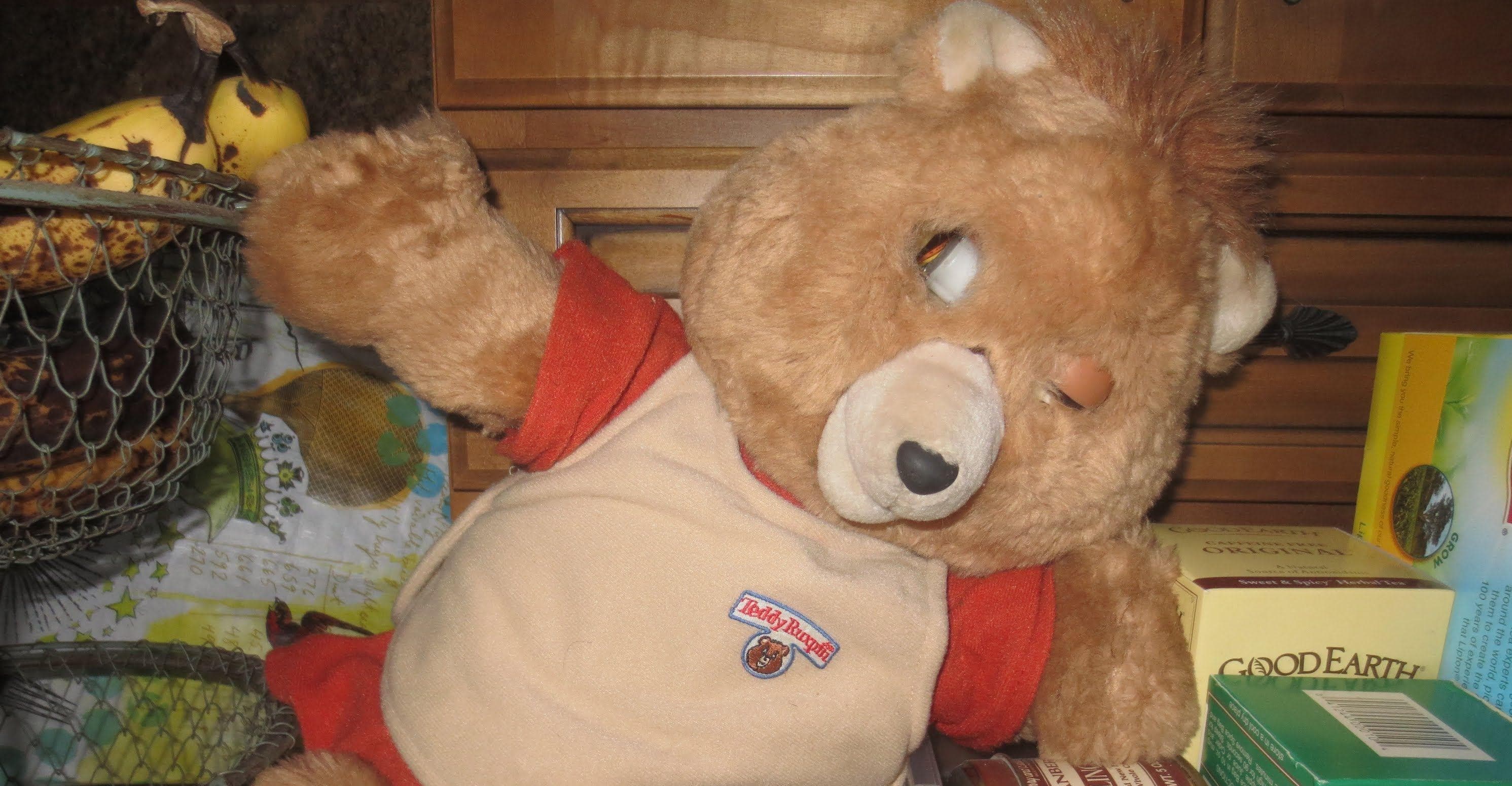 Details about   Vintage Teddy Ruxpin 1985 Talking Plush Bear With Story Cartridges