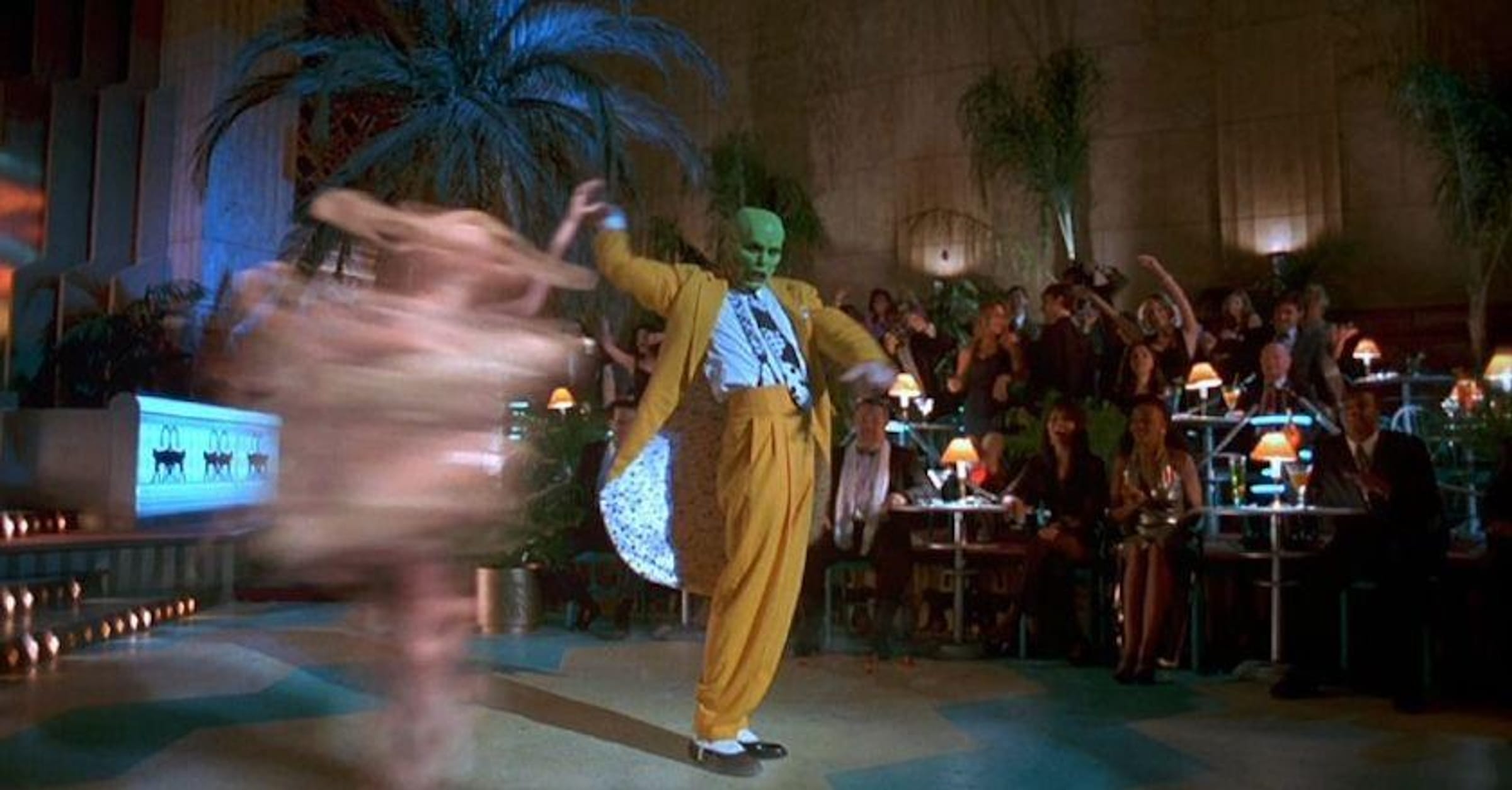 Маска танец в клубе. Маска с Джим Керри танцы. Джим Керри маска танцует. Маска Джим Керри Румба.