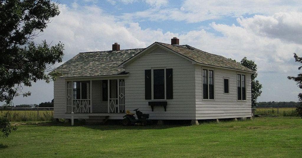 What American Historical Figures' Childhood Homes Actually Looked Like