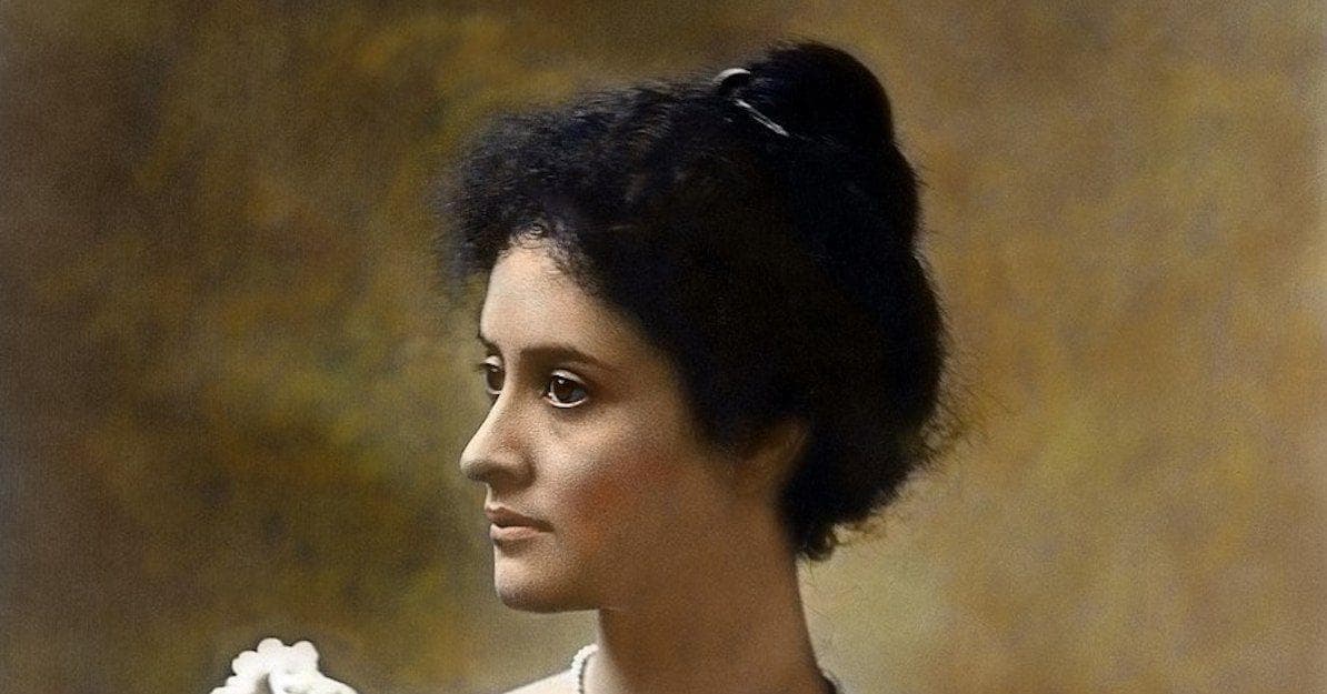 15 Colorized Photographs Of Royals From History