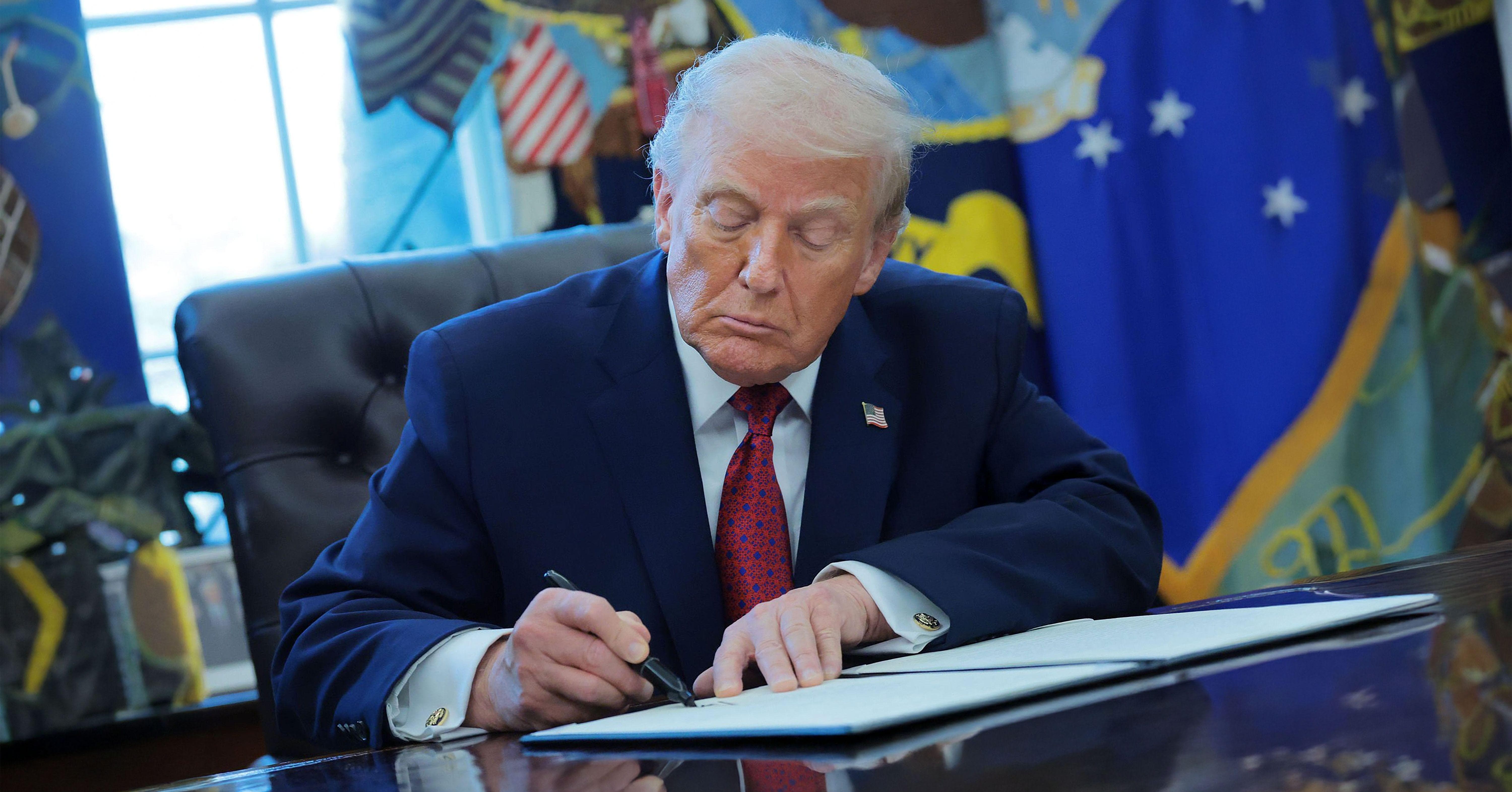 The US Suspends Visas To 75 Countries January 2026