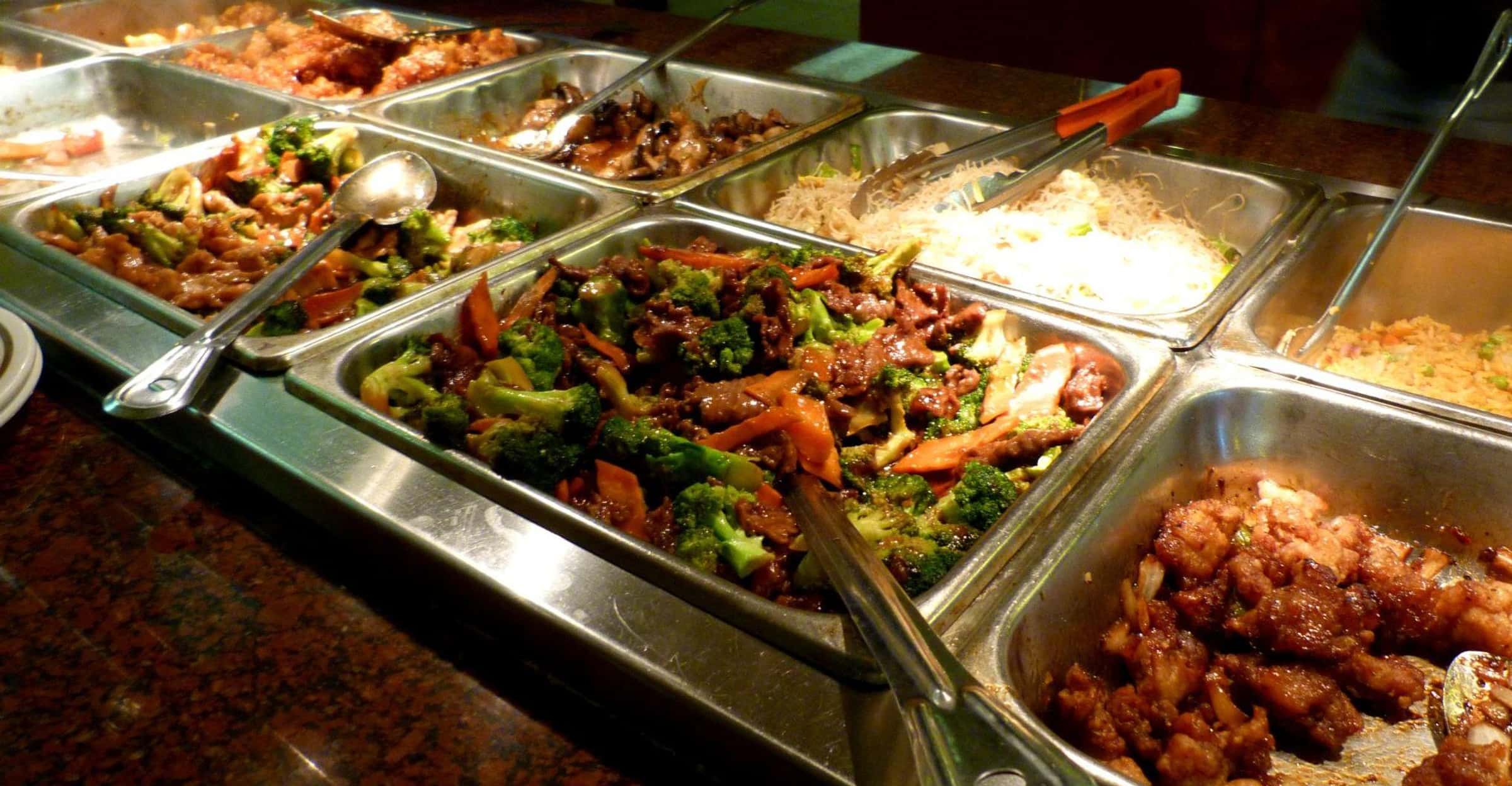 18 Disgusting Buffet Horror Stories That Will Make You Sick
