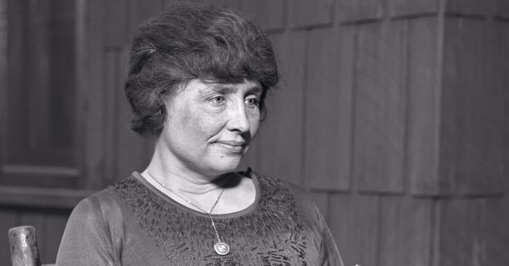 Facts About Historical Figures We Just Learned This Week That Made Us Say 'Really?'