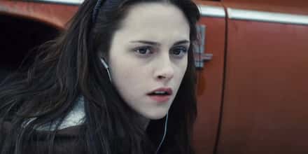 Fans Are Sharing Deep Dives From The 'Twilight' Saga That Prove The Wolf's Out Of The Bag
