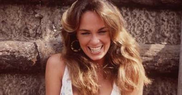 Hot Catherine Bach Pics Near Nude Catherine Bach Photos