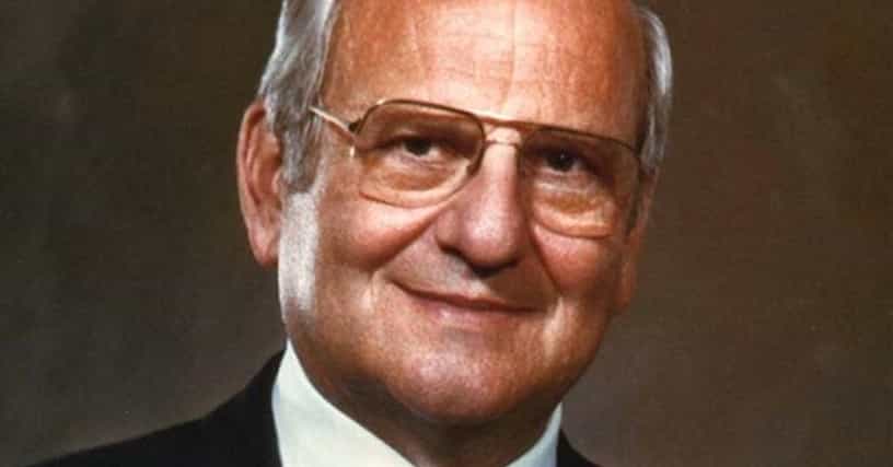 Best Lee Iacocca Quotes  List of Famous Lee Iacocca Quotes