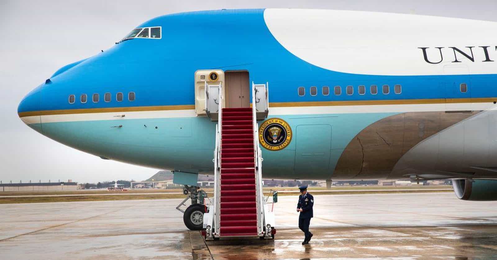 All The Weirdest Features Of Air Force One