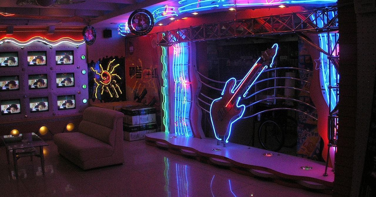 Wrong Song Lyrics People Shared In 2022 That Made Us Say, 'Me, Too!'