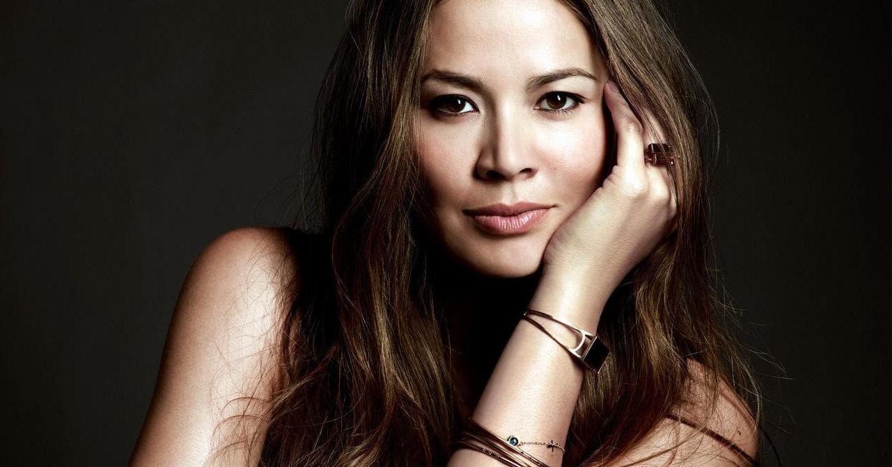 Native American Women | The 30 Hottest Native American Girls