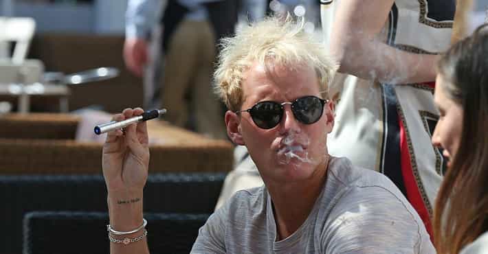 celebrities smoking cigarettes