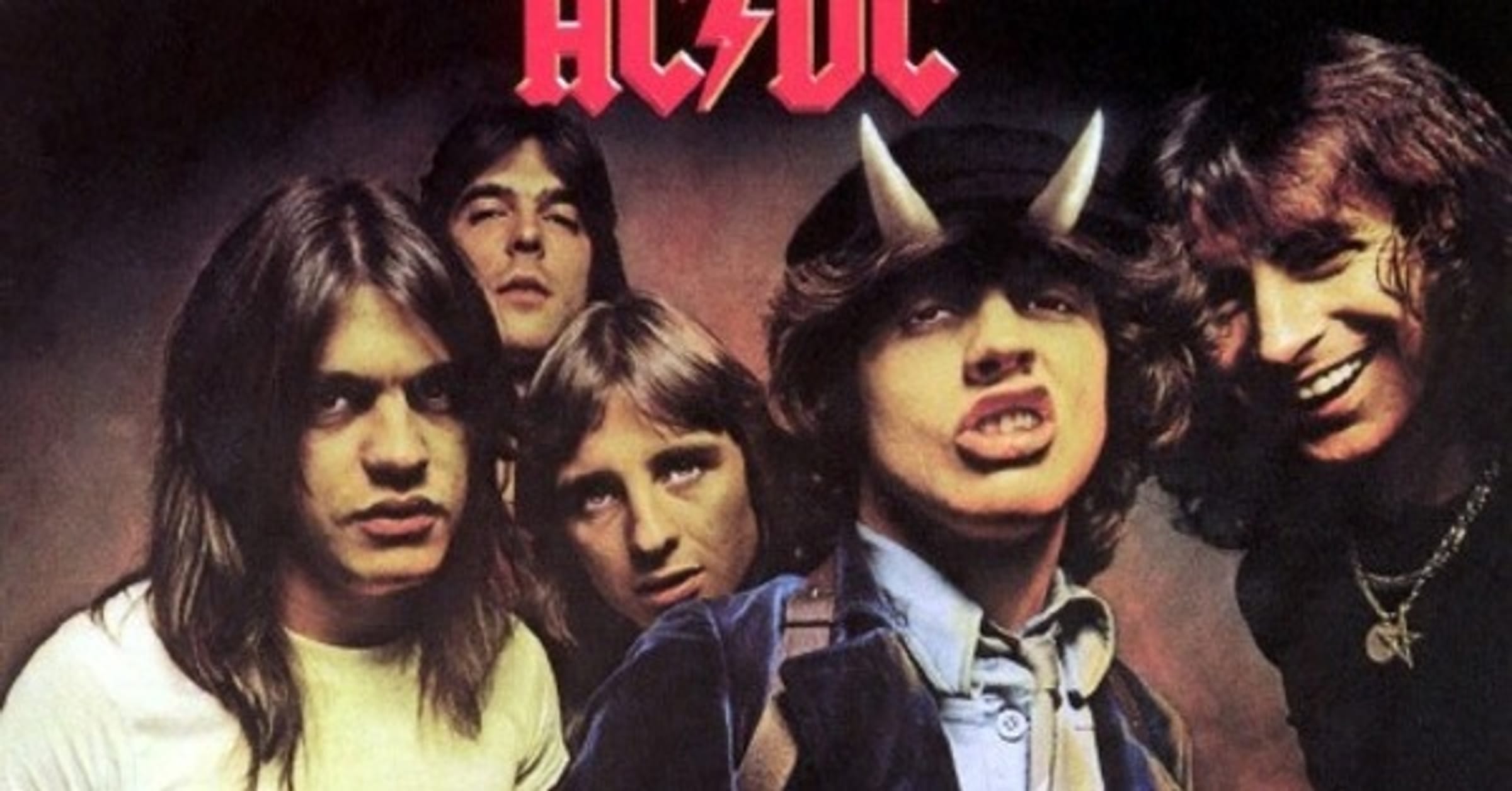 AC/DC: 25 Essential Songs