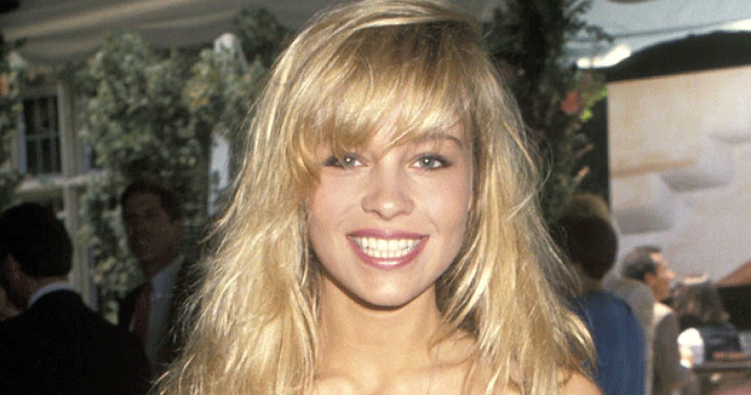 15+ Pictures of Young Pamela Anderson