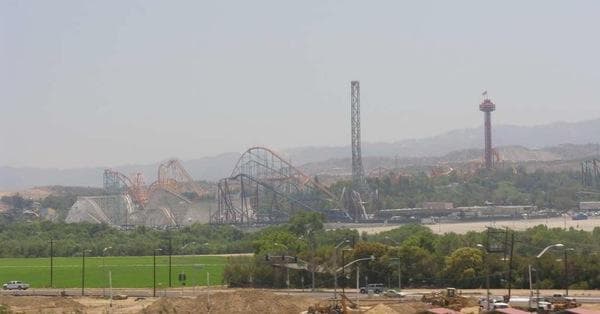 List Of The 20+ Best Rides At Six Flags Magic Mountain