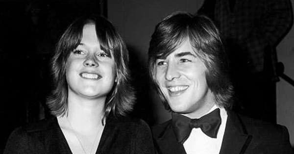 13 Pictures of Young Melanie Griffith