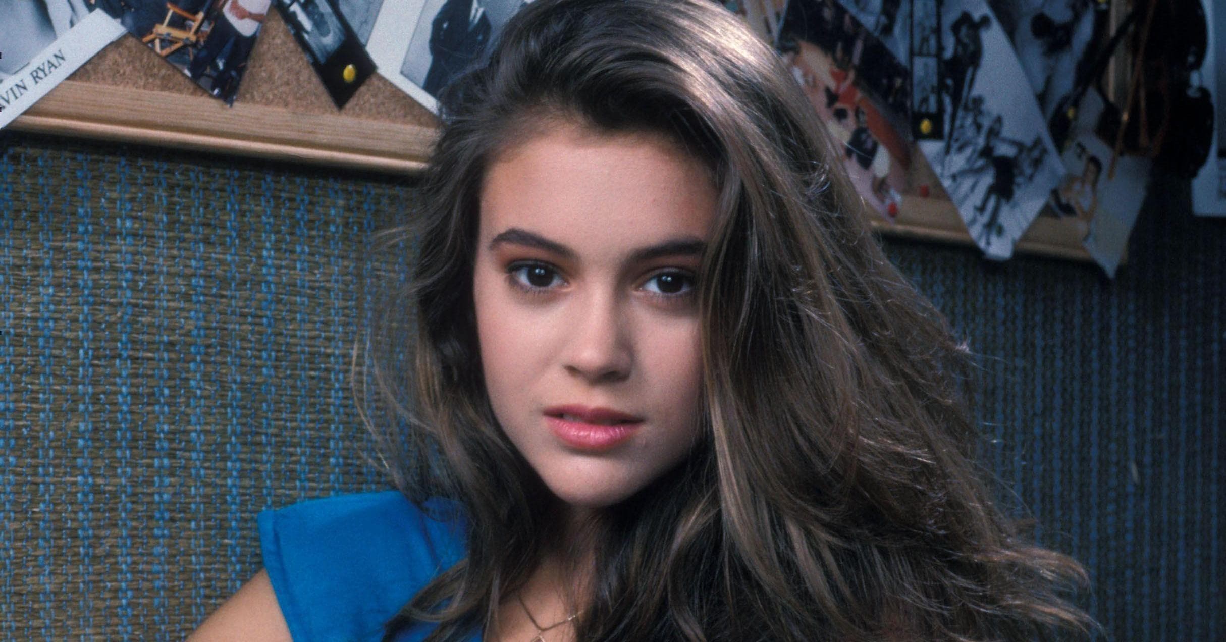 Alyssa Milano Uncensored Porn - 30 Photos of Alyssa Milano When She Was Young