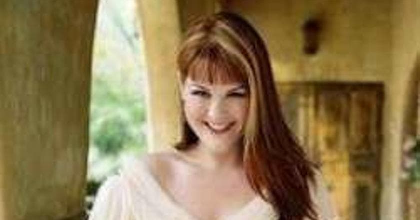 Sara Rue Movies List: Best to Worst