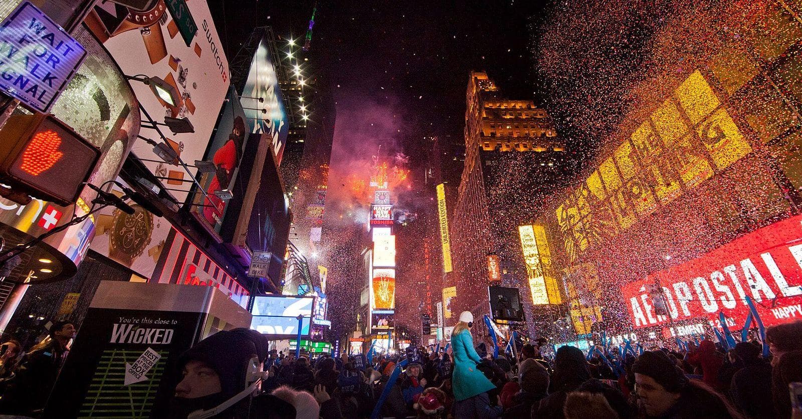 People Describe Their Wildest New Year's Eve Memories