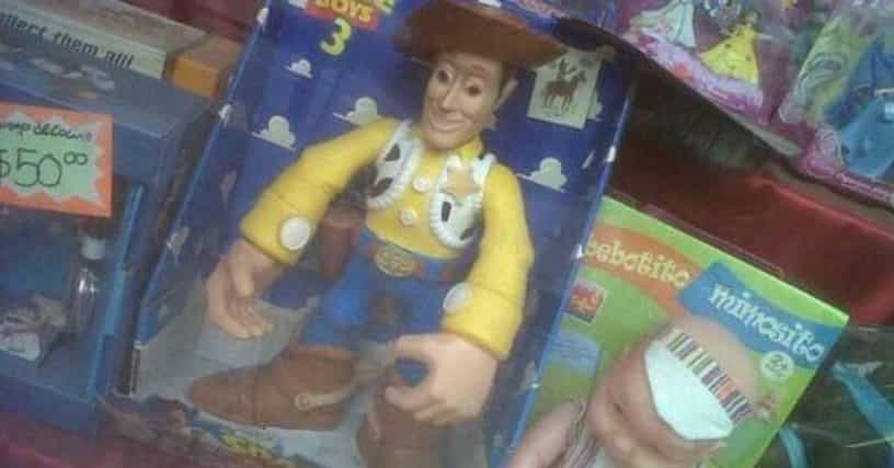 26 Hilariously Inaccurate Knock-Off Toys (PHOTOS)