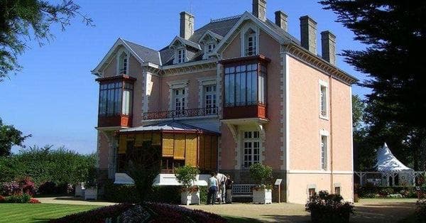 christian dior birthplace
