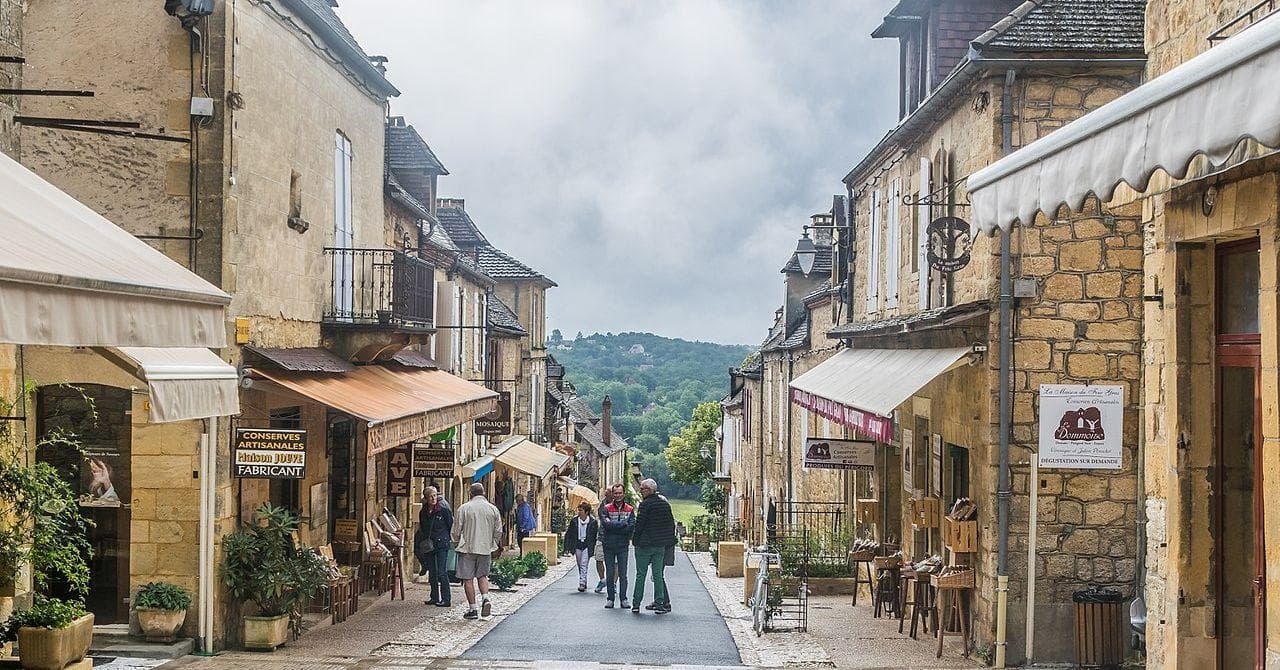 15 France Activities That Should Be On Everyone's Bucket List
