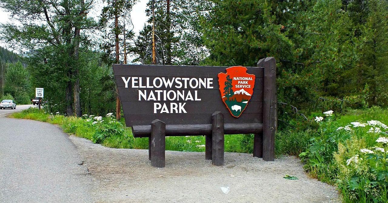 Yellowstone's Zone Of Death: A Place Where No American Law Applies