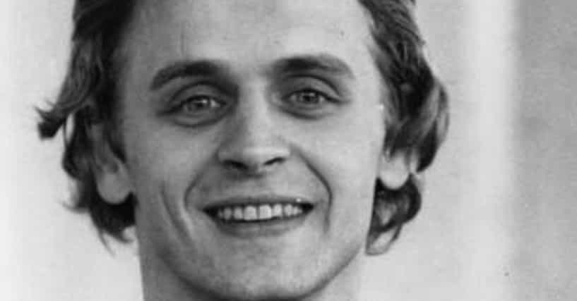 famous-male-ballet-dancers-u3?w=817&h=427&fm=jpg&q=50&fit=crop
