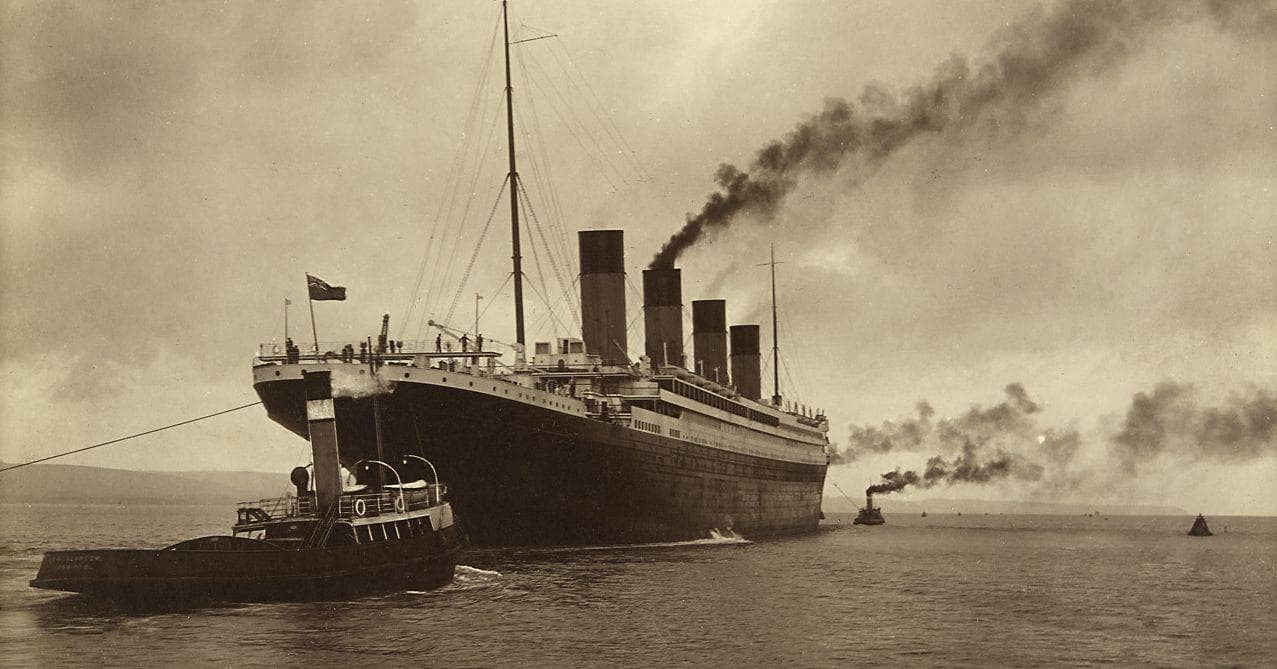 What Did The Captain Of The Titanic Do When It Was Sinking