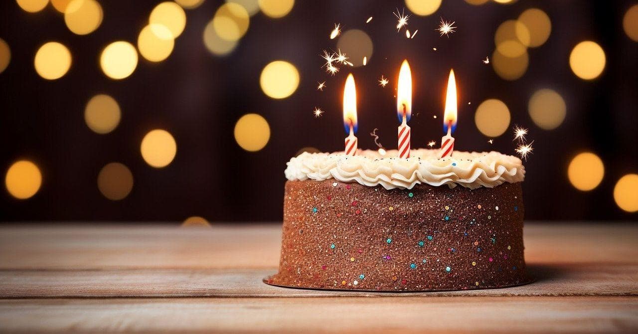 50+ Famous People Born On June 27