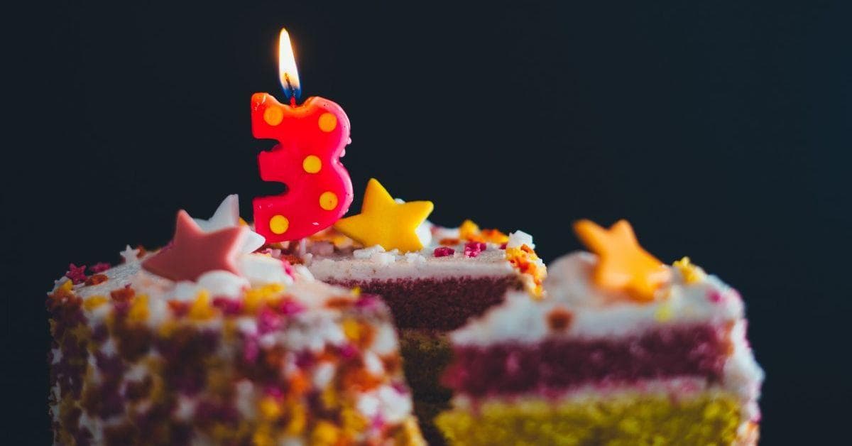 50+ Famous People Born On May 29