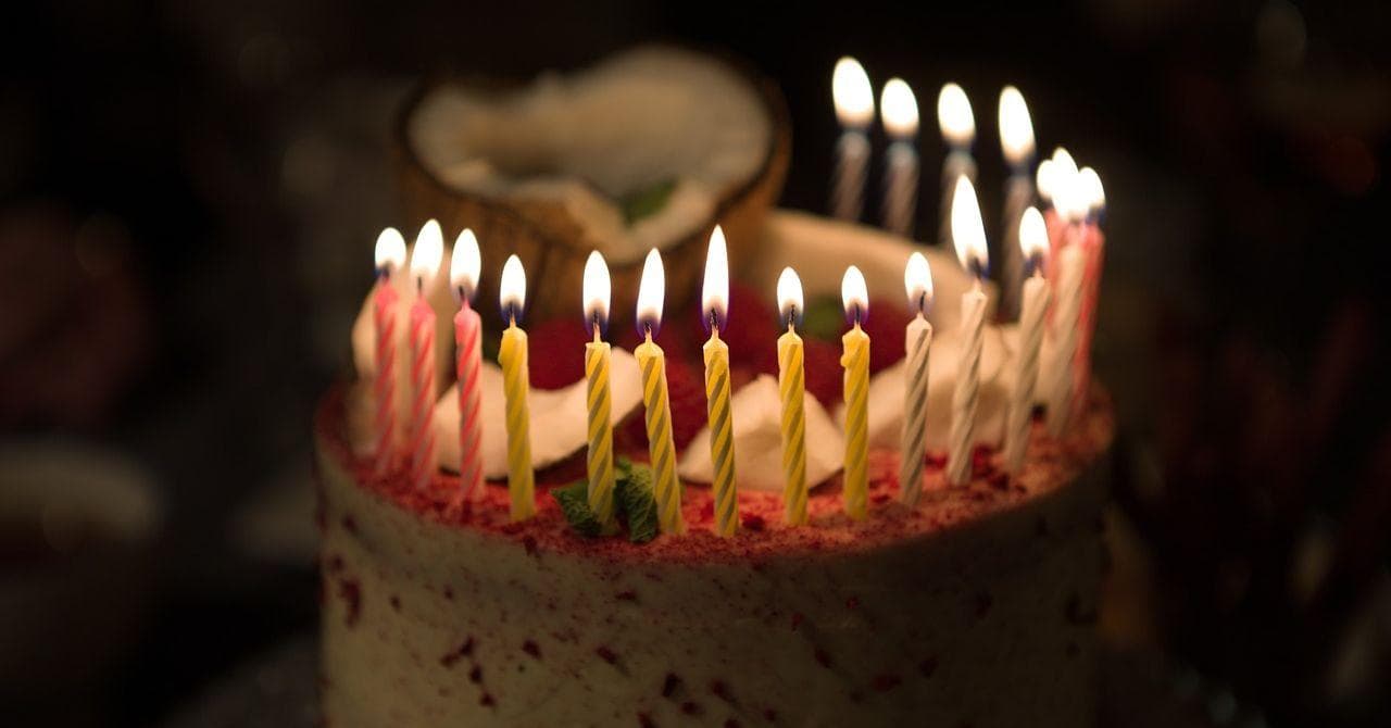 50+ Famous People Born On September 27