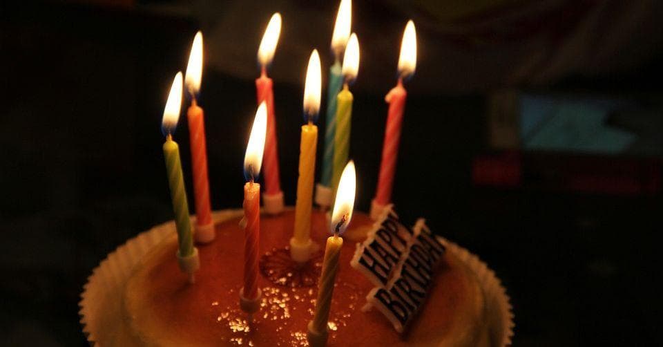 50+ Famous People Born On August 10